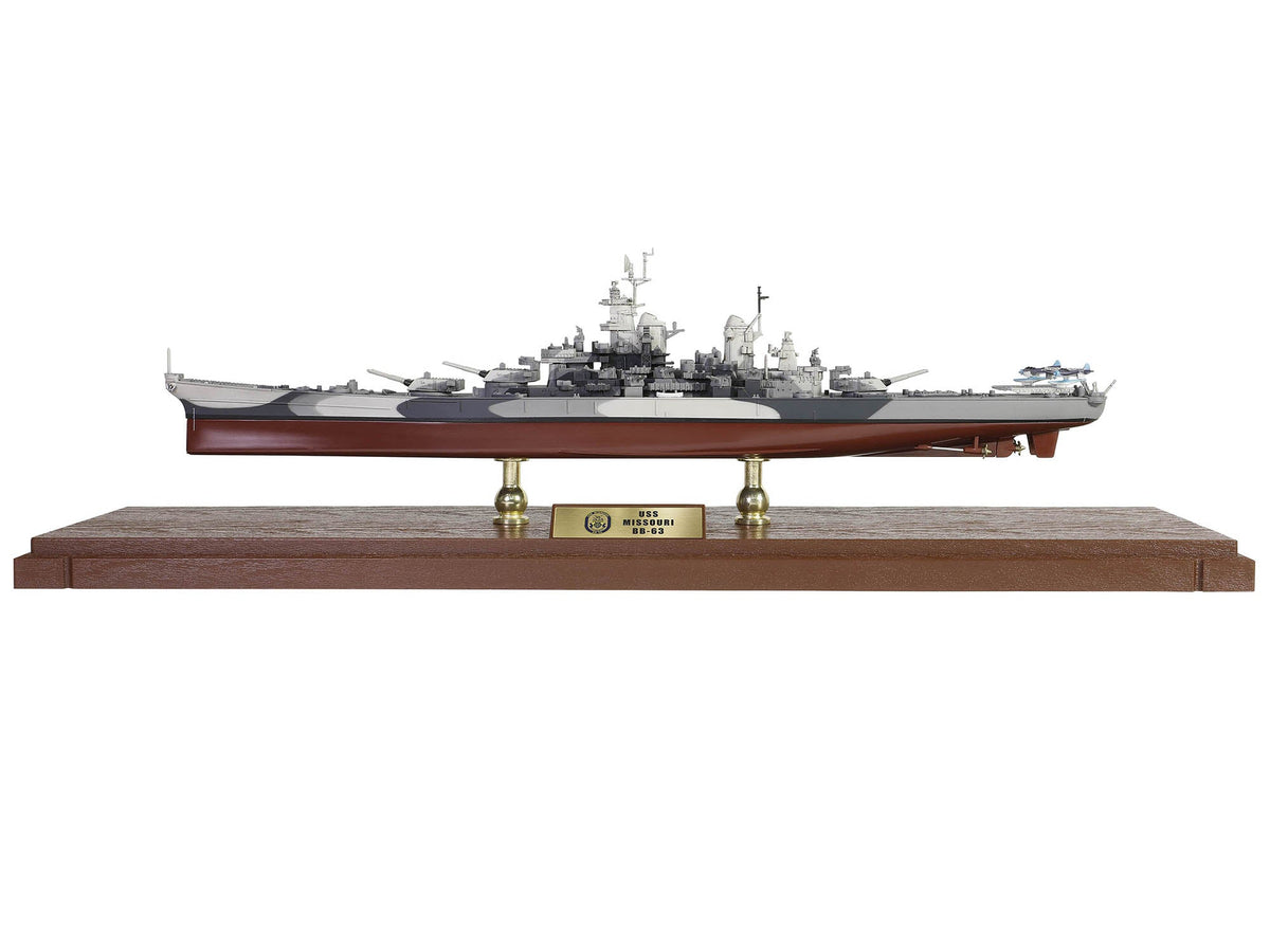 USS Missouri (BB-63) Iowa-class Battleship "Battle of Okinawa" (1945) United States Navy (Full Hull Edition) "Battleship" Series 1/700 Diecast Model by Forces of Valor-Forces Of Valor-ModelCars.com