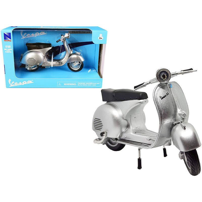 Vespa 150 GS Silver Metallic 1/12 Diecast Motorcycle Model by New Ray - New Ray - ModelCars.com