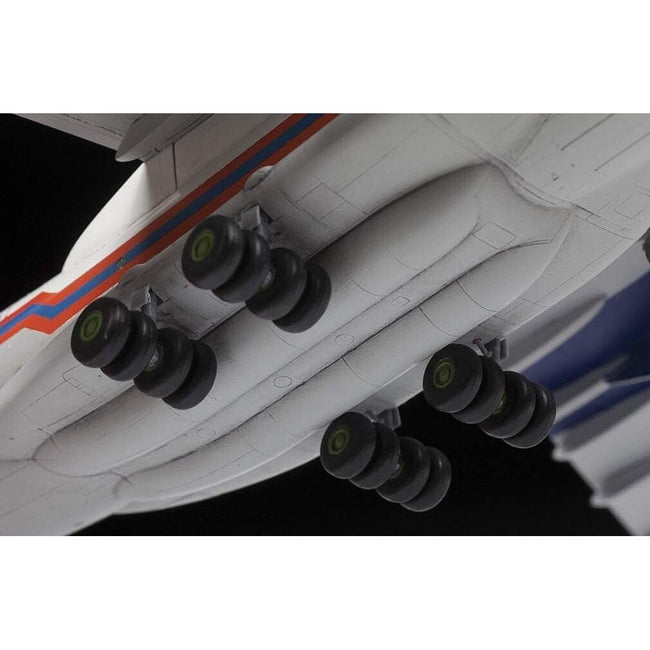 Zvezda 1/72 Scale Ilyushin IL-76 TD "Emercom"-Zvezda-ModelCars.com