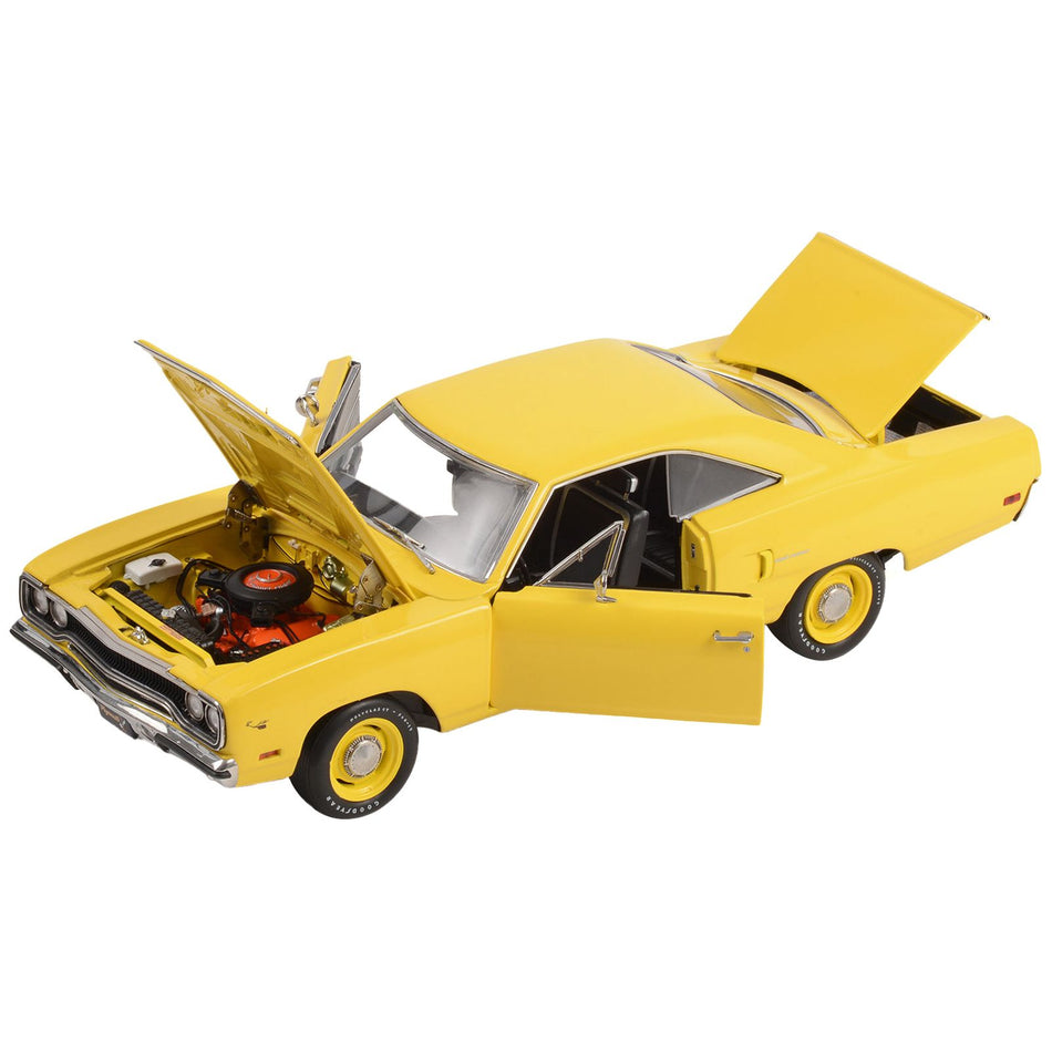 1970 Plymouth Road Runner Lemon Twist Yellow Limited Edition to 732 pieces Worldwide 1/18 Diecast Model Car by GMP