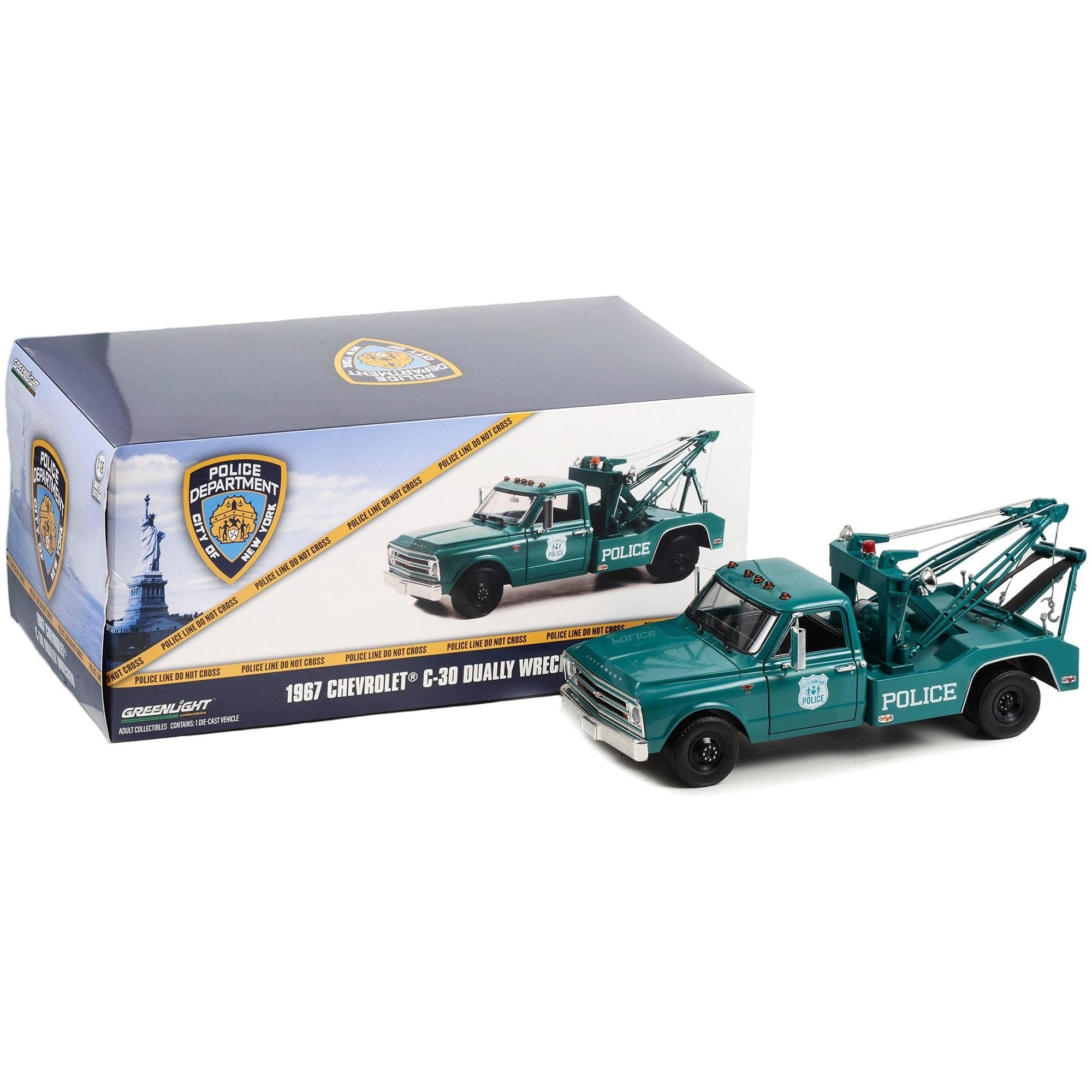 1967 Chevrolet C - 30 Dually Wrecker Tow Truck Green "NYPD (New York City Police Department)" 1/18 Diecast Car Model by Greenlight - Greenlight - ModelCars.com
