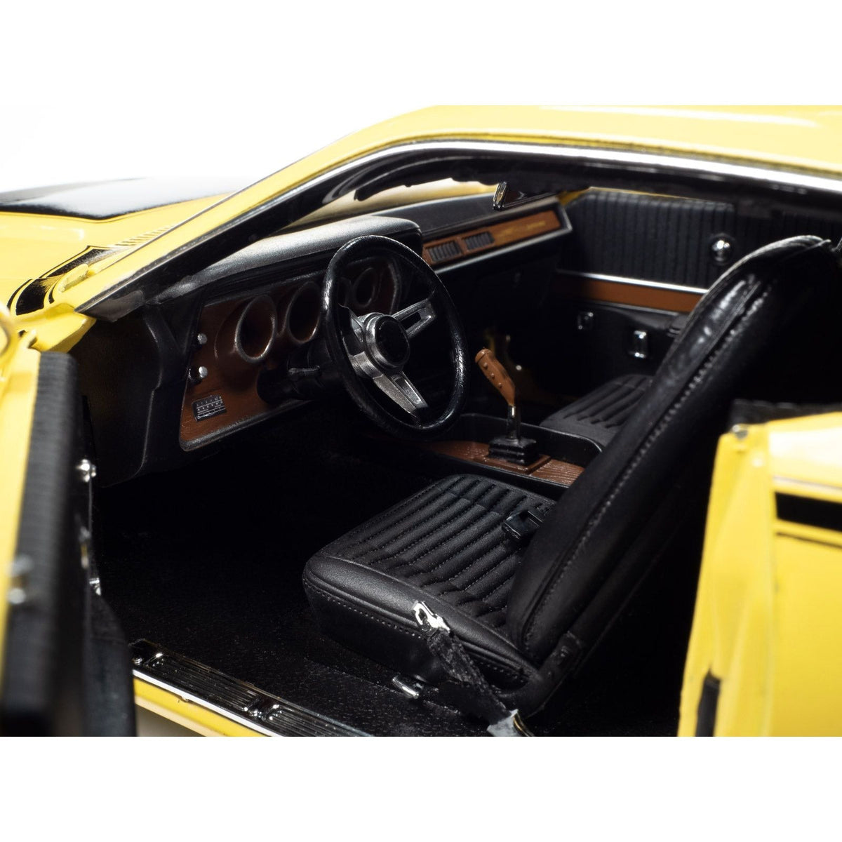 1971 Dodge Charger Super Bee Top Banana Yellow with Black Stripes "American Muscle" Series 1/18 Diecast Model Car by Auto World-Autoworld-ModelCars.com