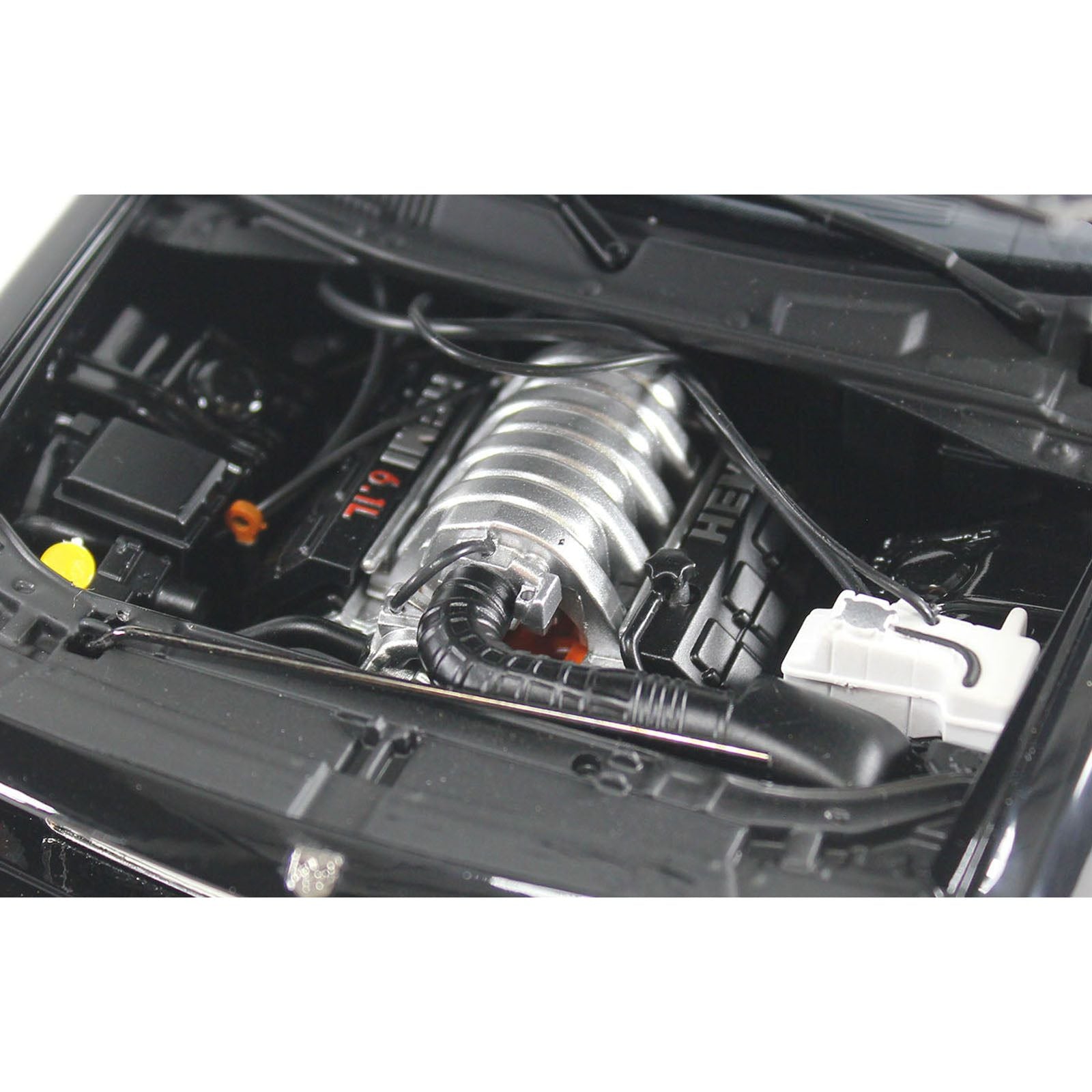 2009 Dodge Challenger SRT8 Black and White "California Highway Patrol" Limited Edition to 306 pieces Worldwide 1/18 Diecast Model Car by ACME - Acme - ModelCars.com