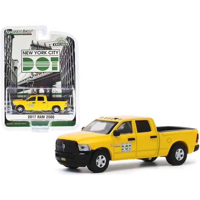 2017 RAM 2500 Pickup Truck Yellow "New York City DOT - Brooklyn Street Maintenance" "Hobby Exclusive" 1/64 Diecast Model Car by Greenlight-Greenlight-ModelCars.com