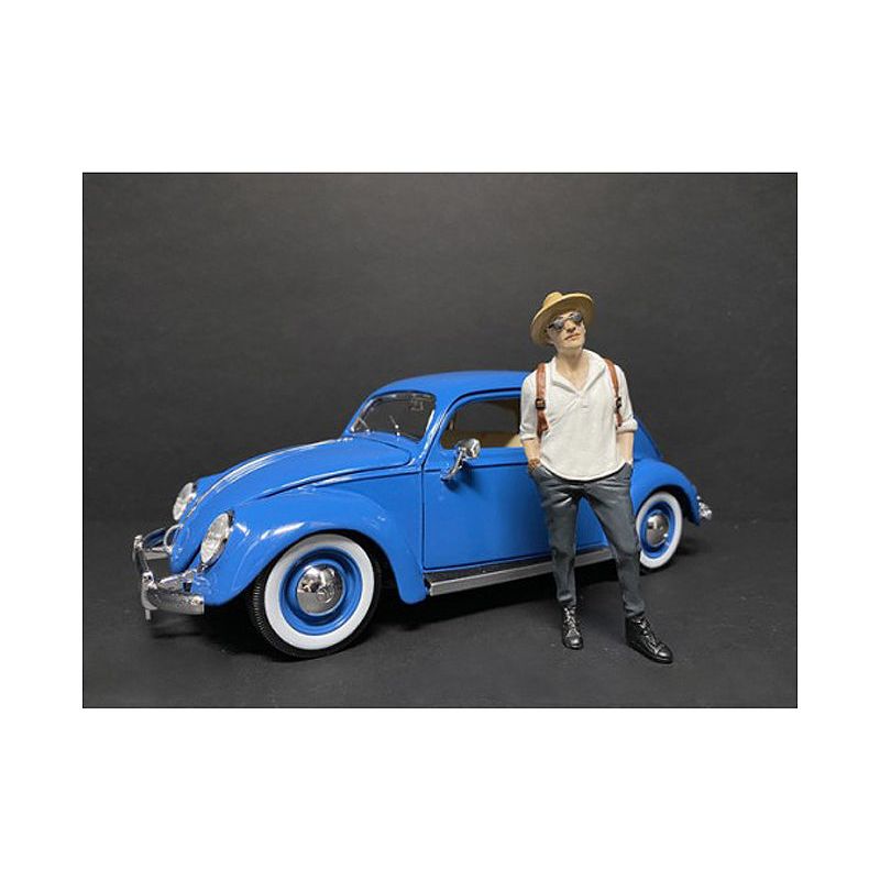 "Partygoers" Figurine III for 1/24 Scale Models by American Diorama