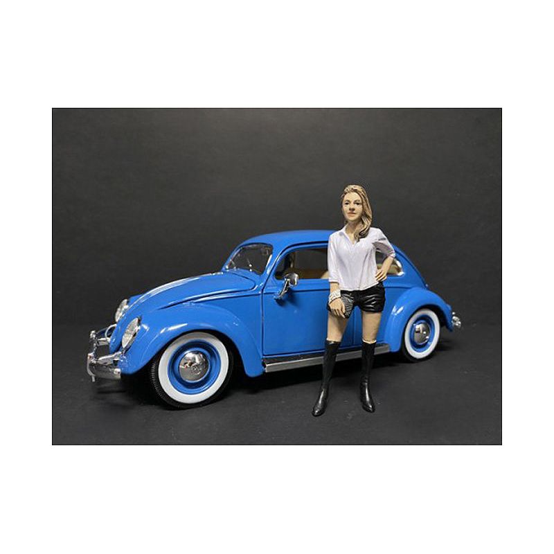 "Partygoers" Figurine VII for 1/24 Scale Models by American Diorama