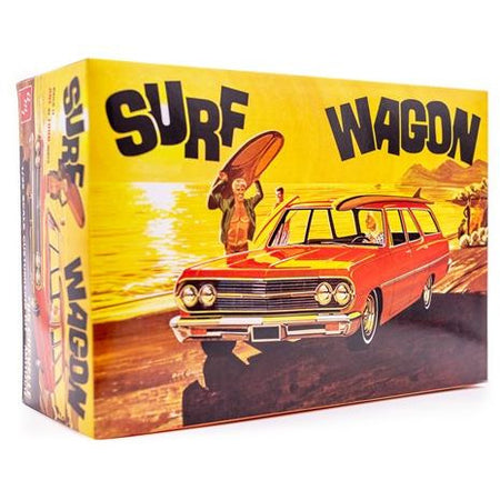 AMT 1-25 1965 Chevelle Surf Wagon Model Kit