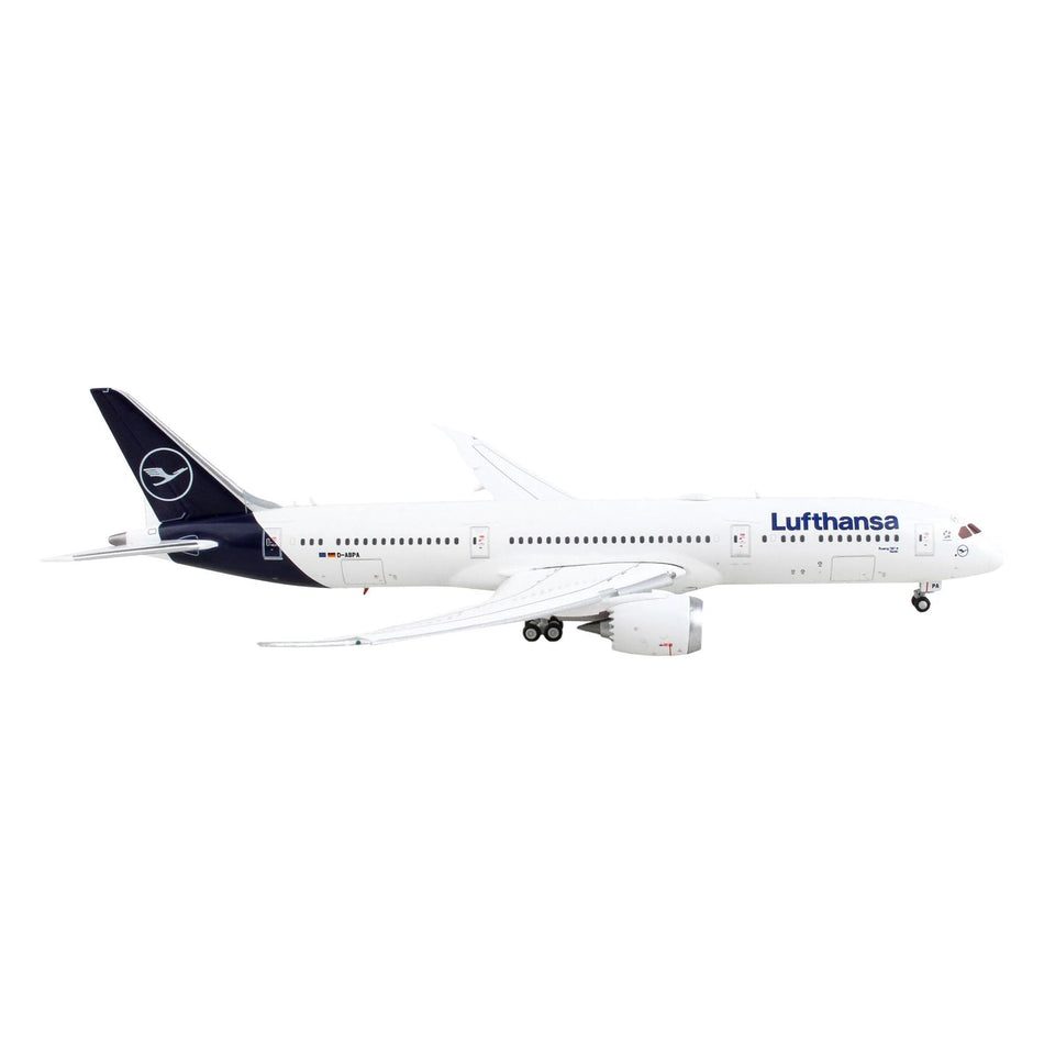 Boeing 787-9 Commercial Aircraft with Flaps Down "Lufthansa" White with Dark Blue Tail 1/400 Diecast Model Airplane by GeminiJets