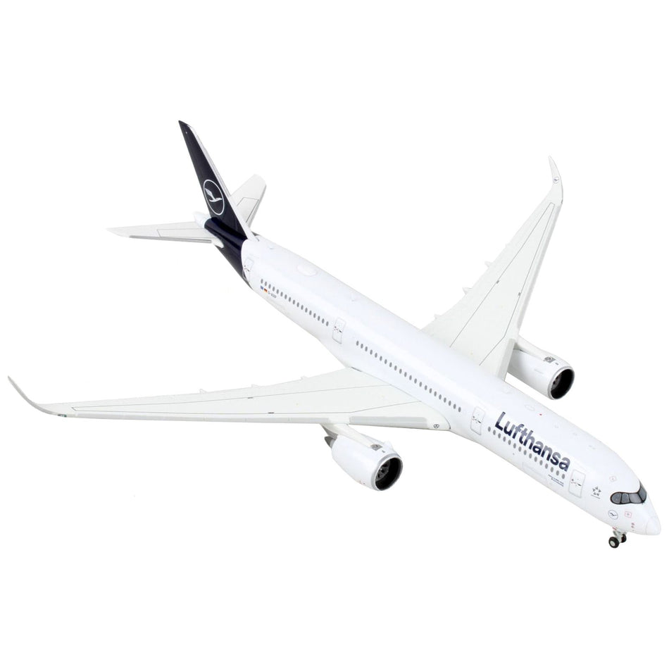 Airbus A350-900 Commercial Aircraft "Lufthansa - D-AIXP" White with Dark Blue Tail 1/400 Diecast Model Airplane by GeminiJets