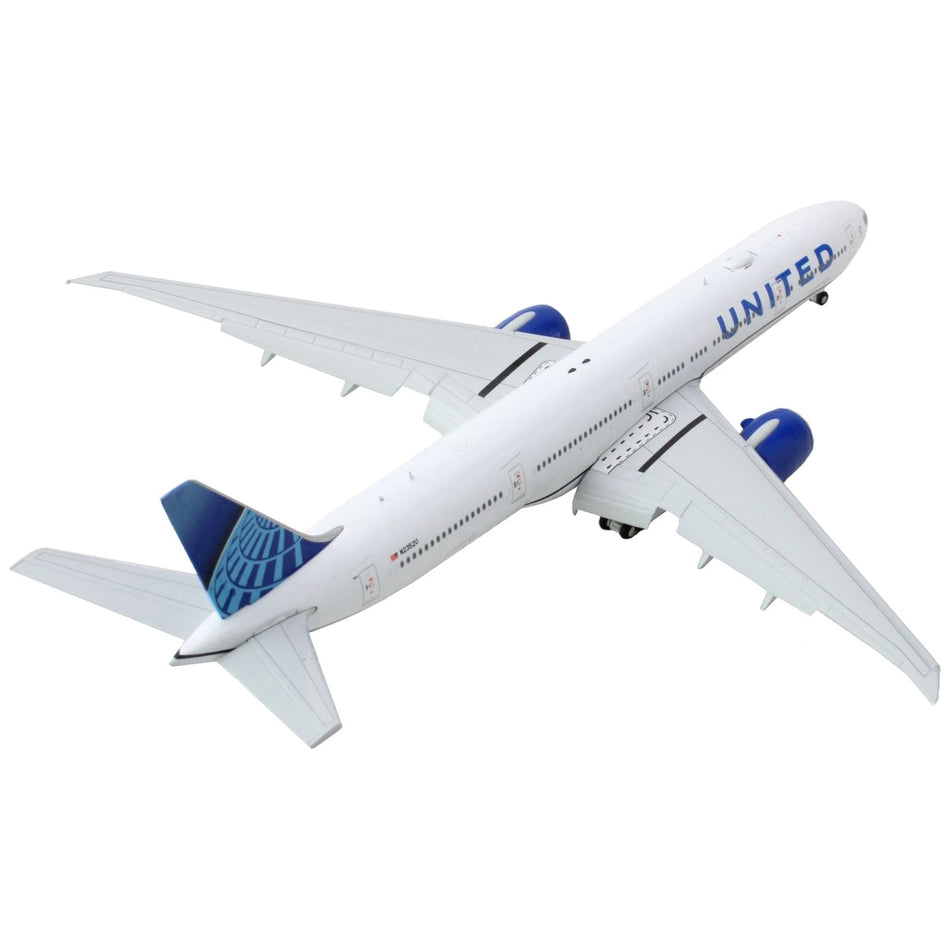 Boeing 777-300ER Commercial Aircraft with Flaps Down "United Airlines" White with Blue Tail 1/400 Diecast Model Airplane by GeminiJets