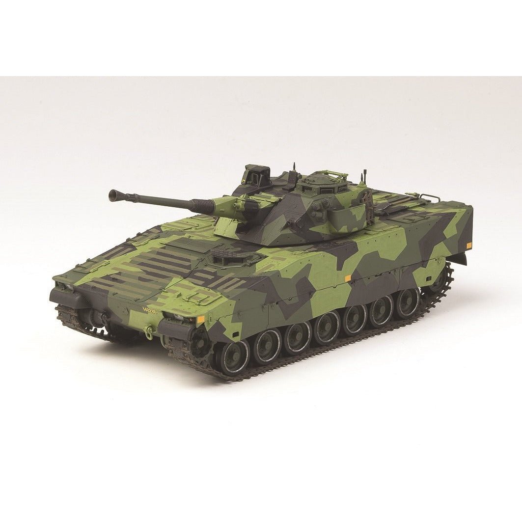 Academy 1/35 13217 Cv-9040B Swedish Infantry Fighting Vehicle-Academy-ModelCars.com
