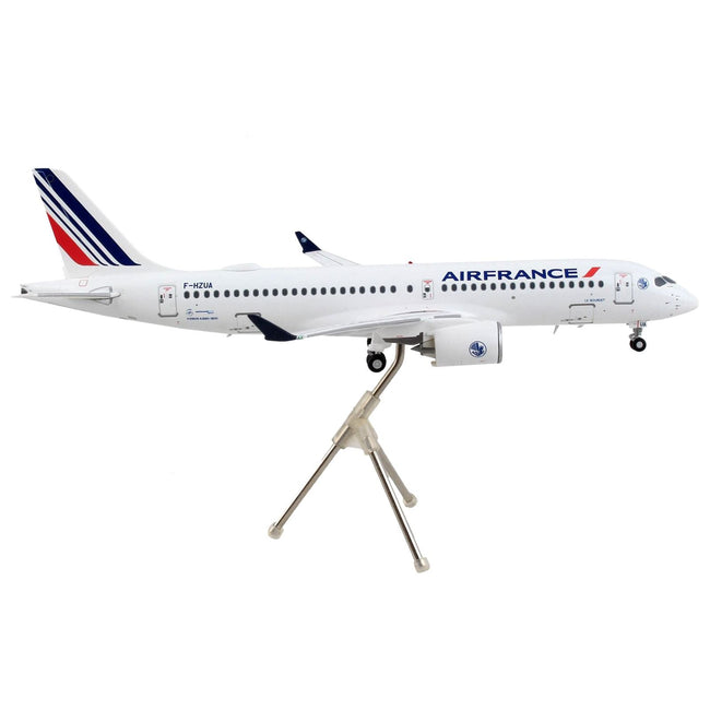 Airbus A220 - 300 Commercial Aircraft "Air France" White with Striped Tail "Gemini 200" Series 1/200 Diecast Model Airplane by GeminiJets - GeminiJets - ModelCars.com