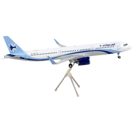 Airbus A321neo Commercial Aircraft "Interjet" White with Blue Stripes "Gemini 200" Series 1/200 Diecast Model Airplane by GeminiJets-GeminiJets-ModelCars.com