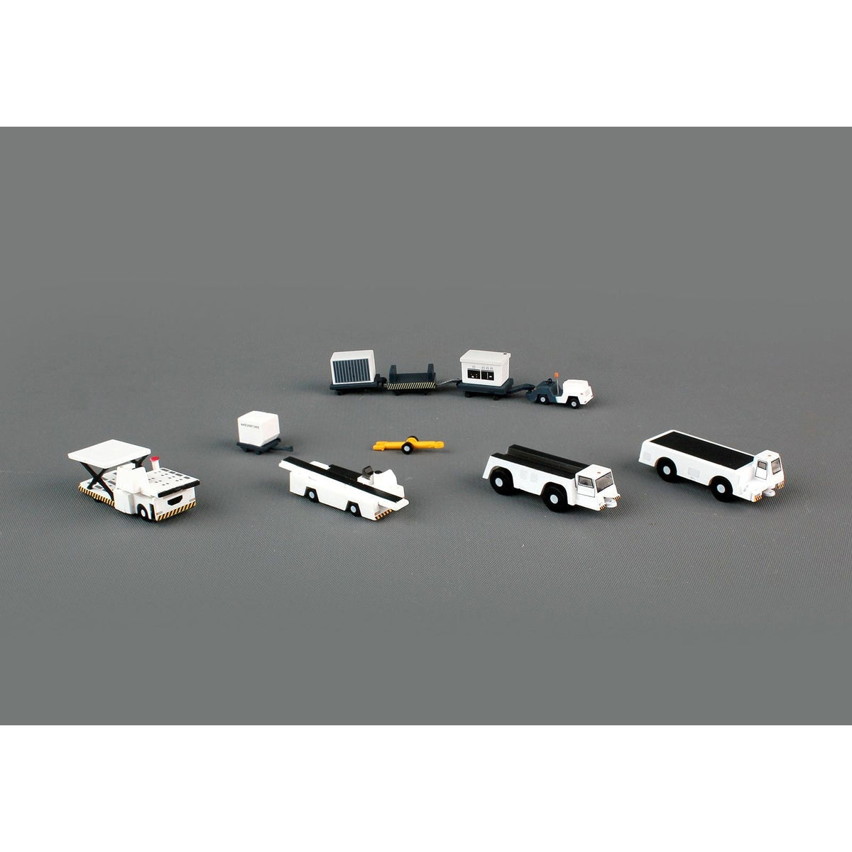 Airport Support Equipment Set of 10 pieces "Gemini 200" Series Diecast Models by GeminiJets-GeminiJets-ModelCars.com