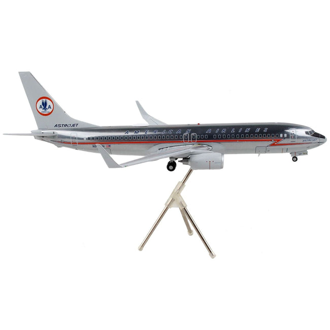 Boeing 737-800 Commercial Aircraft "American Airlines - AstroJet" Silver with Red Stripes "Gemini 200" Series 1/200 Diecast Model Airplane by GeminiJets-GeminiJets-ModelCars.com
