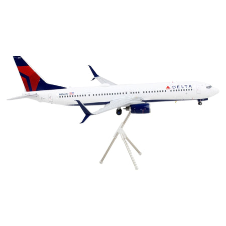 Boeing 737-900ER Commercial Aircraft "Delta Air Lines" White with Blue and Red Tail "Gemini 200" Series 1/200 Diecast Model Airplane by GeminiJets-GeminiJets-ModelCars.com