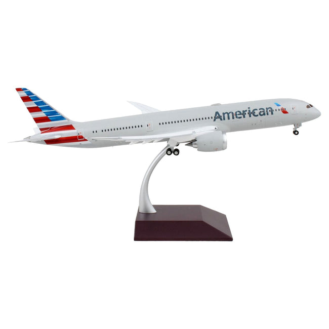 Boeing 787 - 9 Commercial Aircraft with Flaps Down "American Airlines" Silver "Gemini 200" Series 1/200 Diecast Model Airplane by GeminiJets - GeminiJets - ModelCars.com