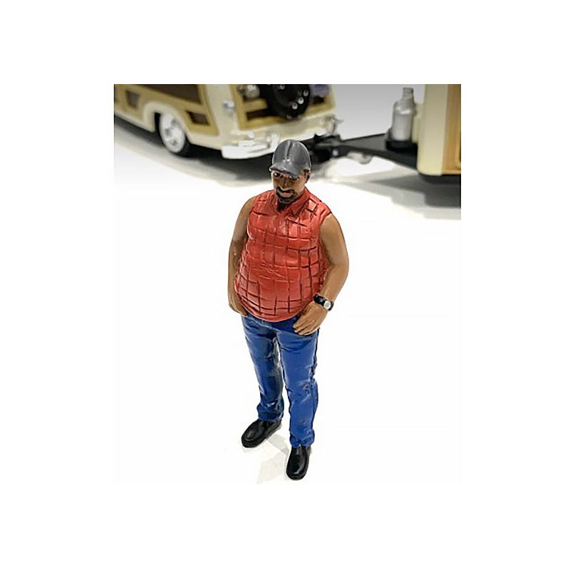 "Campers" Figure 1 for 1/18 Scale Models by American Diorama - American Diorama - ModelCars.com