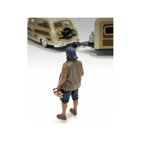 "Campers" Figure 2 for 1/24 Scale Models by American Diorama - American Diorama - ModelCars.com