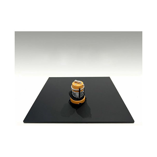 "Detail Masters" Figure 6 (Wet/Dry Vac) for 1/24 Scale Models by American Diorama-American Diorama-ModelCars.com