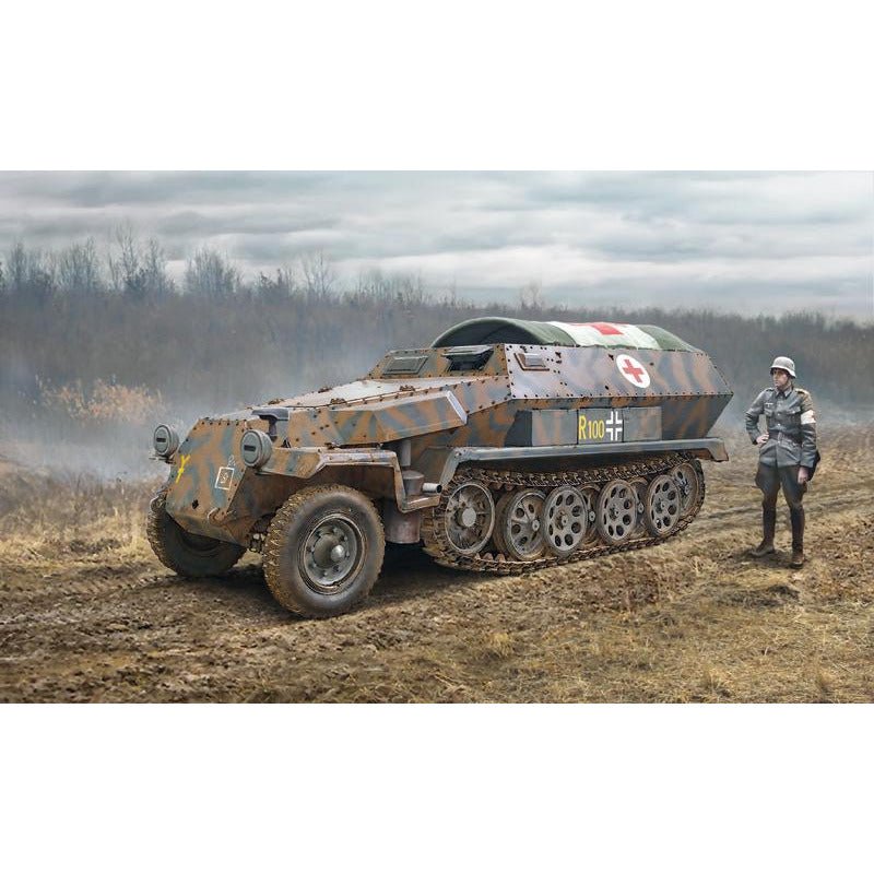 Italeri 1/72 Sd.Kfz. 251/8 Ambulance-Italeri-ModelCars.com