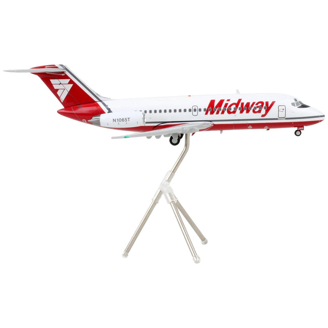 McDonnell Douglas DC - 9 - 15 Commercial Aircraft "Midway Airlines" White with Red Tail "Gemini 200" Series 1/200 Diecast Model Airplane by GeminiJets - GeminiJets - ModelCars.com