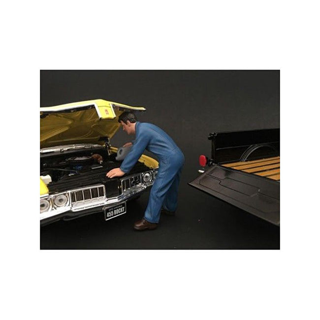 Mechanic Doug Filling Engine Oil Figurine for 1/18 Scale Models by American Diorama - American Diorama - ModelCars.com