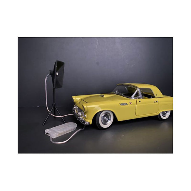 Photographer Lighting Kit, Set of 2 Lights for 1/24 Scale Models by American Diorama - American Diorama - ModelCars.com