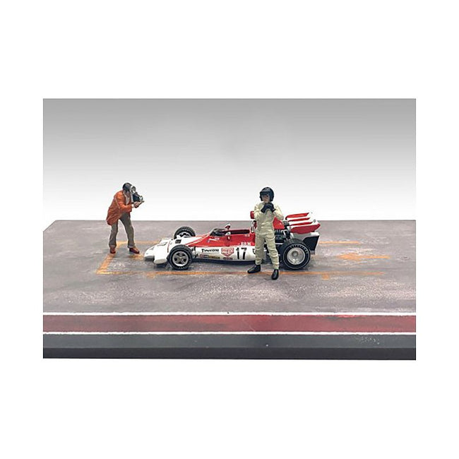 "Race Day" Two Diecast Figures Set 2 for 1/43 Scale Models by American Diorama-American Diorama-ModelCars.com