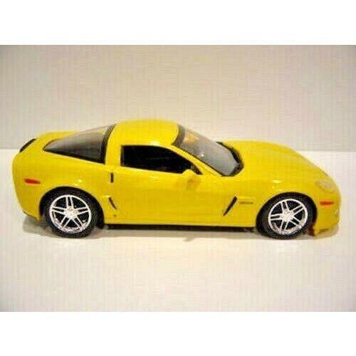 Revell 1/25 2006 Chevrolet Corvette Z06 Coupe Yellow-Revell-ModelCars.com