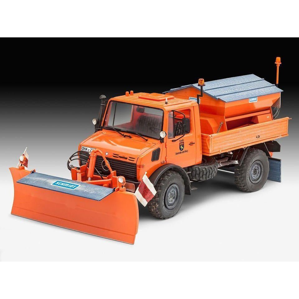 Revell of Germany 1/24 Scale Mercedes-Benz Unimog U1300L "Winterdienst"-Revell-ModelCars.com