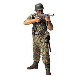 Tamiya 1/16 Wwii German Infantryman-Tamiya-ModelCars.com