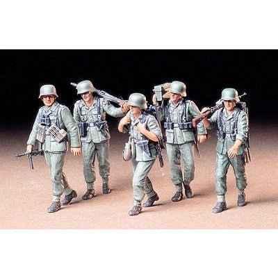 Tamiya 1/35 German Machine Gun Crew - Tamiya - ModelCars.com