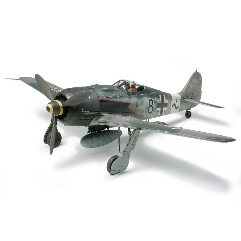 Tamiya 1/48 Focke - Wulf Fw190 A - 8/A - 8 R2 - Tamiya - ModelCars.com