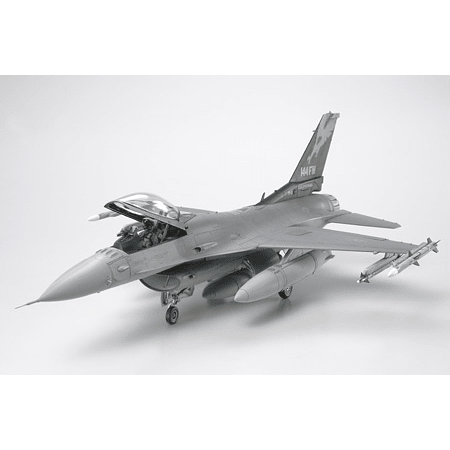 Tamiya 1/48 Scale Scale Lockheed Martin F-16C (Block 25/32)-Tamiya-ModelCars.com