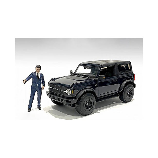 "The Dealership" Male Salesperson Figurine for 1/18 Scale Models by American Diorama - American Diorama - ModelCars.com
