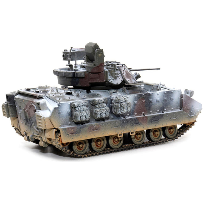 United States M2A3 Bradley IFV (Infantry Fighting Vehicle) Camouflage (Snowy Version) "NEO Dragon Armor" Series 1/72 Plastic Model by Dragon Models-Dragon Models-ModelCars.com
