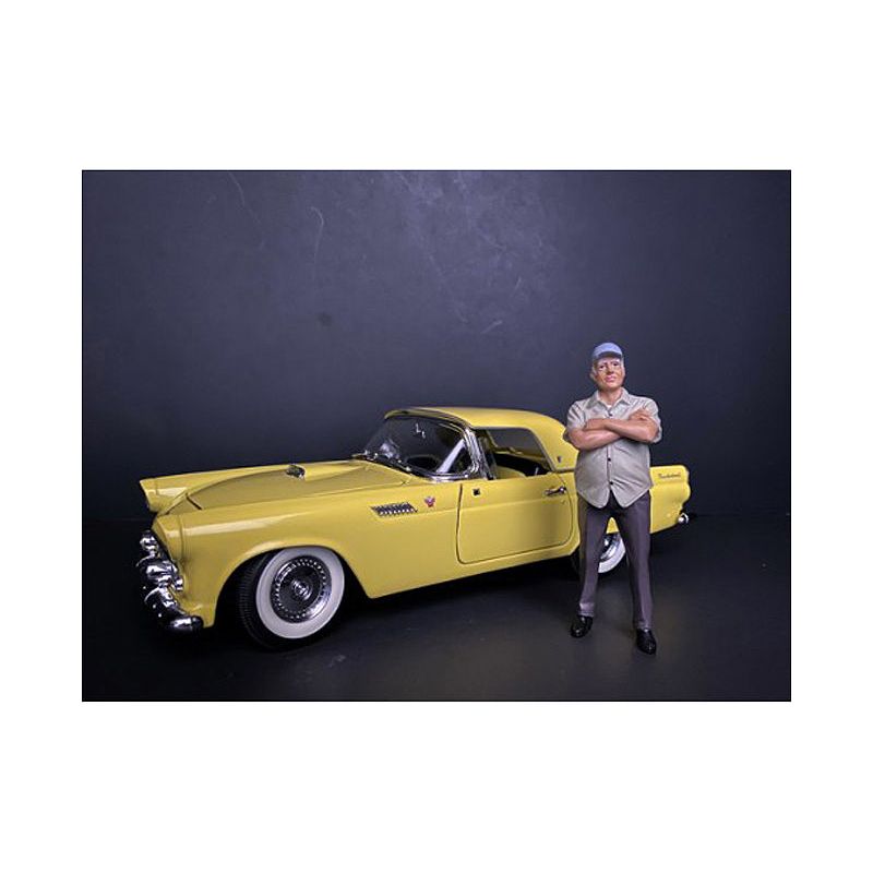 "Weekend Car Show" Figurine II for 1/18 Scale Models by American Diorama - American Diorama - ModelCars.com